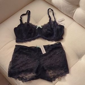 Elle MacPherson bra & tap pant set